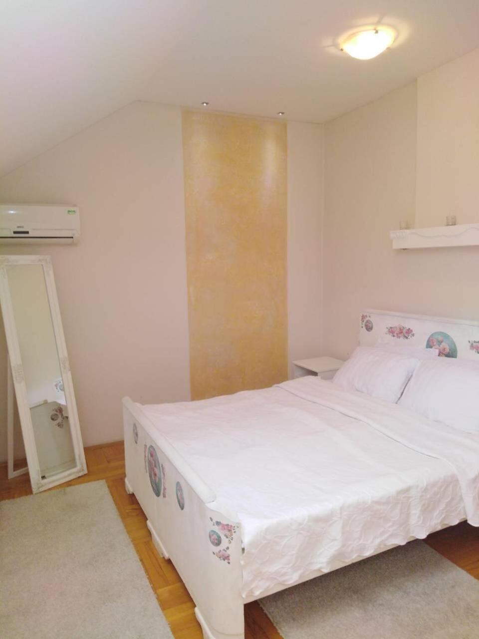 Apartments Carica 노비사드 외부 사진